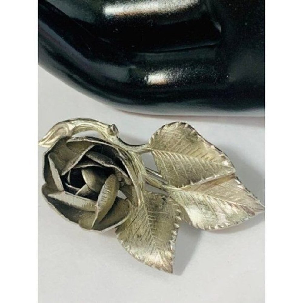 Vintage GIOVANNI Flower Rose Brooch